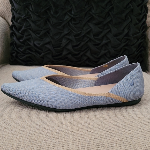 VIVAIA VIENNA 1.0 SANDY BLUE POINTED TOE V CUT FLATS - Picture 9 of 16